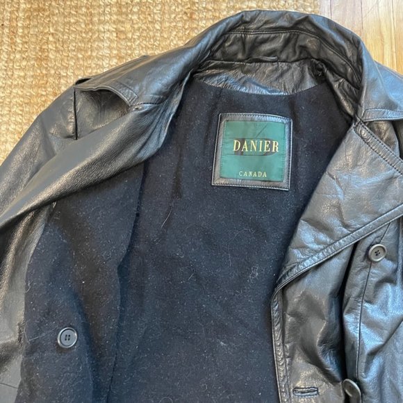 Authentic Leather Danier Short Trench Coat - Picture 2 of 3